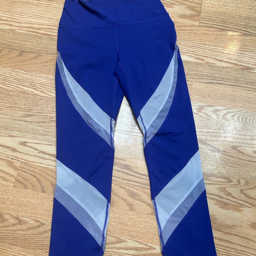 Lightly used fabletics leggings
